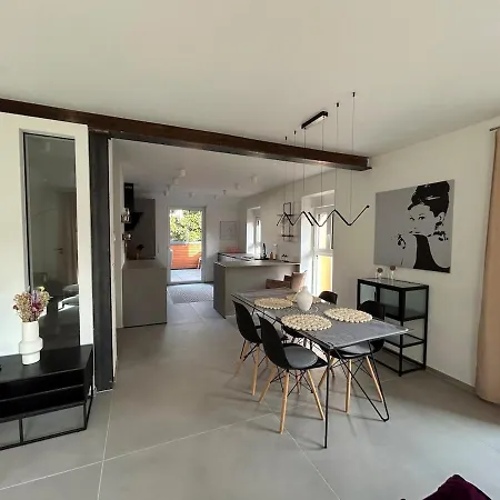Neubau Mit 2 Terrassen
