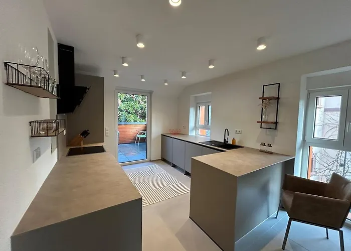 شقة Neubau Mit 2 Terrassen ايتلنغن