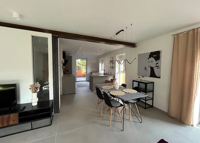 Neubau Mit 2 Terrassen