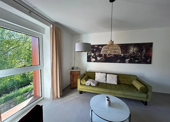 Neubau Mit 2 Terrassen ايتلنغن