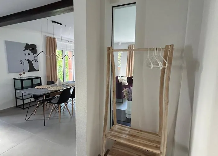 شقة Neubau Mit 2 Terrassen ايتلنغن